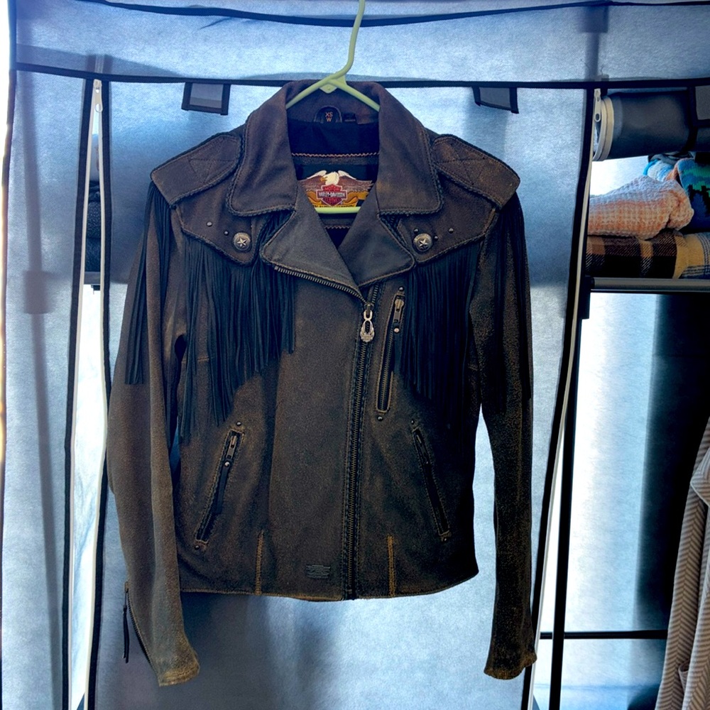 Women’s Harley Davidson, leather jacket size extra small in excellent condition